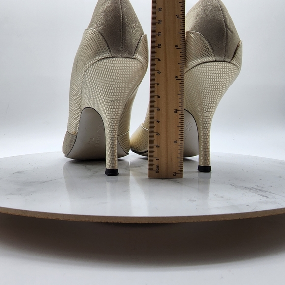 Aus 7 Anne Klein Gold Metallic Leather Open Toe Heels - Picture 11 of 16